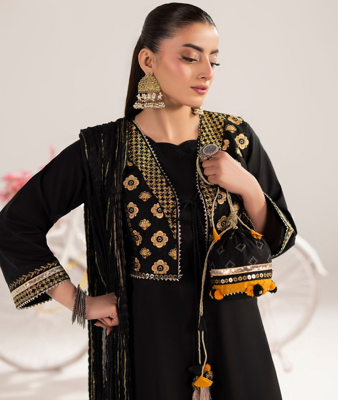 Phulkari ZR 2612 Black