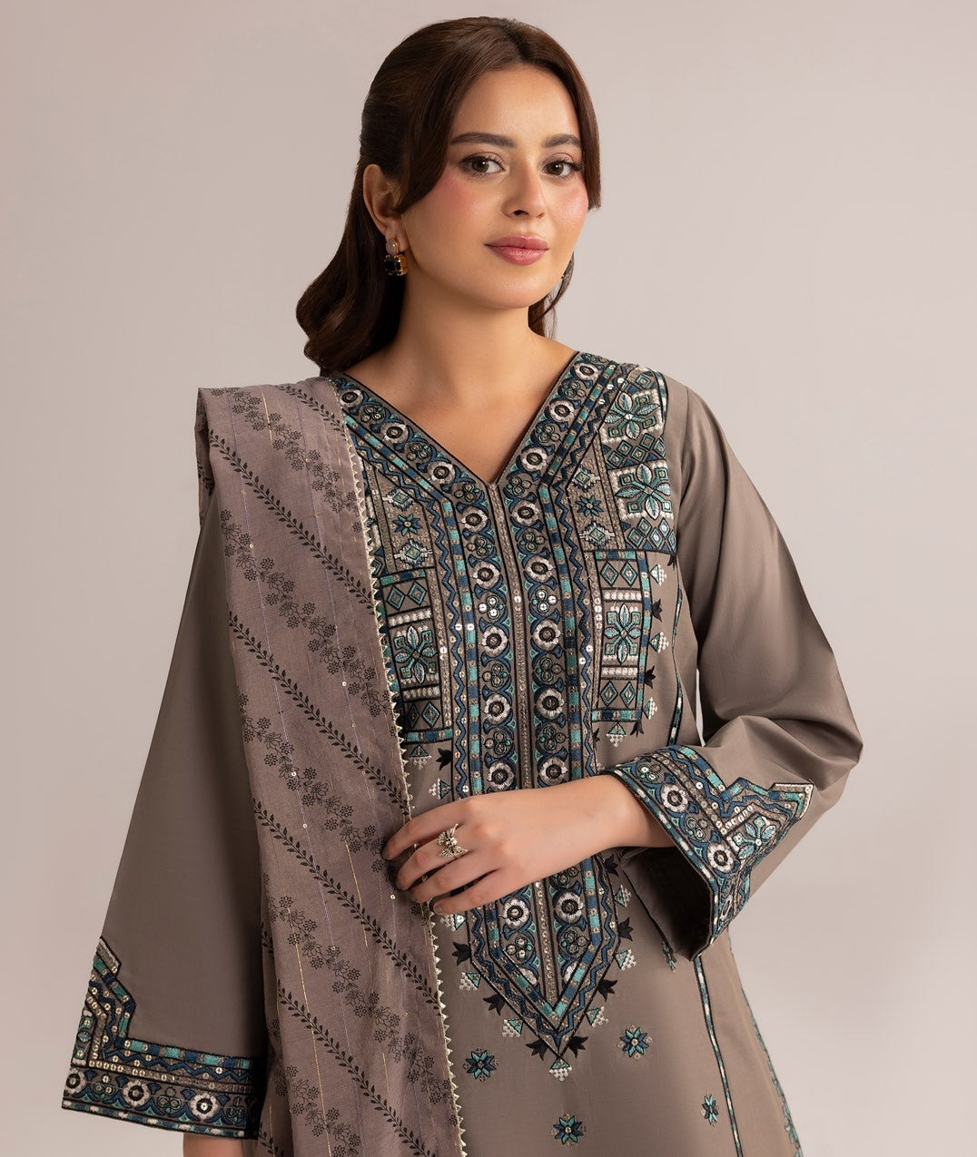 Phulkari Edit 26 ZR 2633 Grey