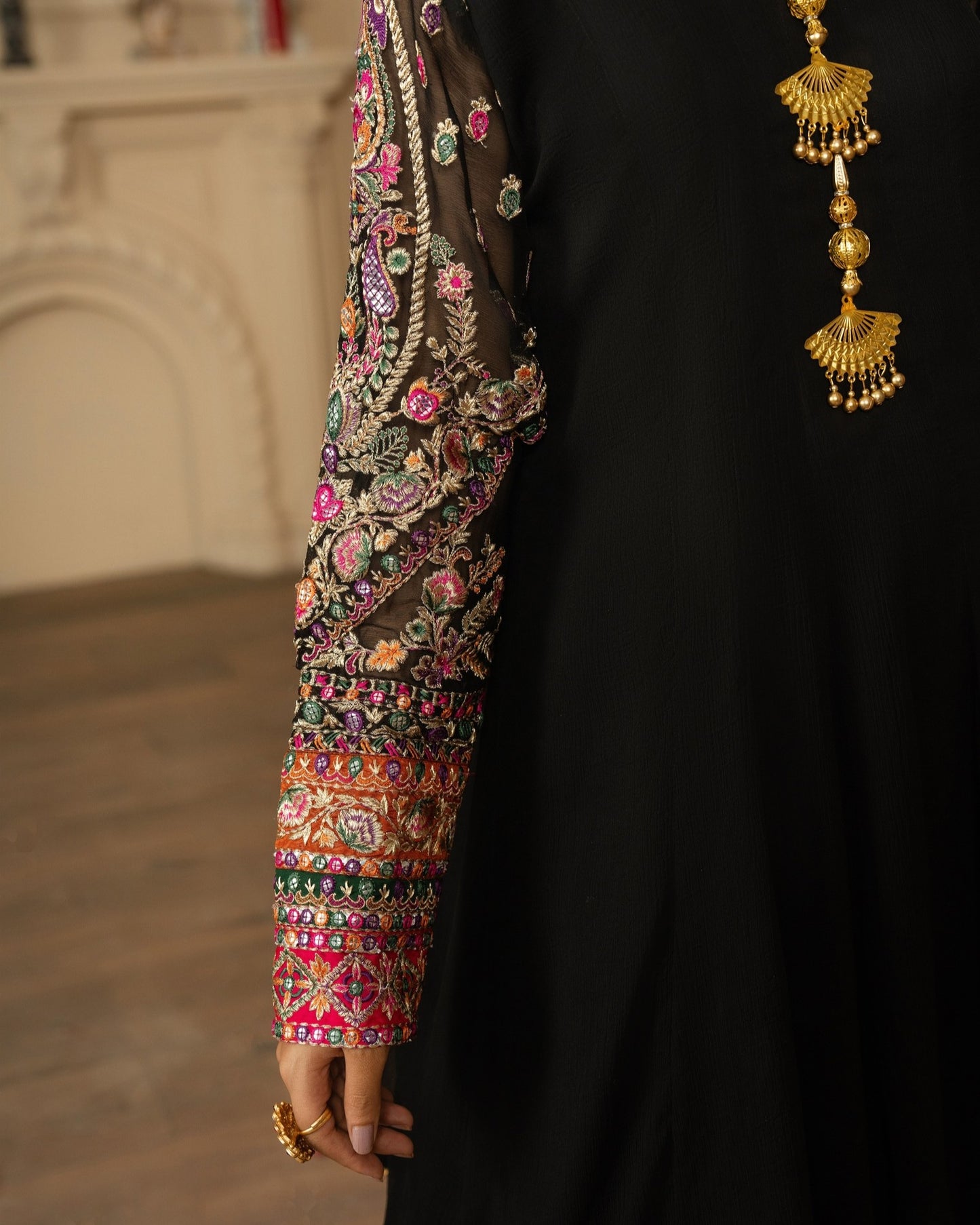 Karma Roohi 462 Crimson Black