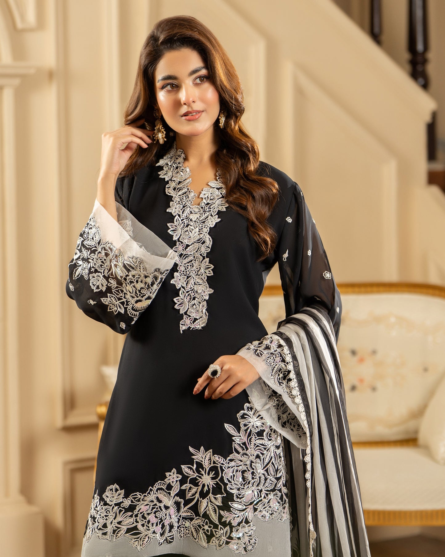 Karma Roohi 469 Jet Black