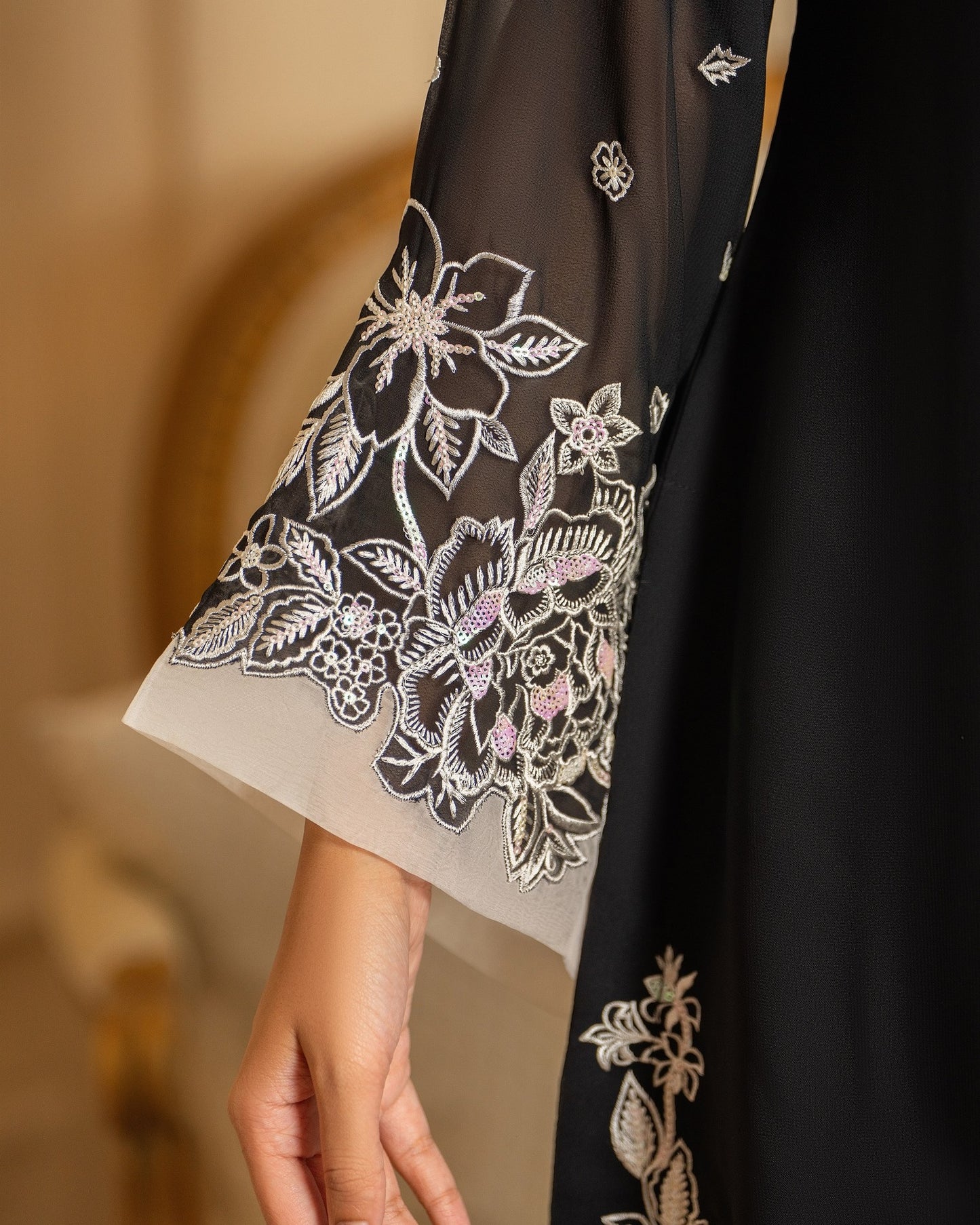 Karma Roohi 469 Jet Black