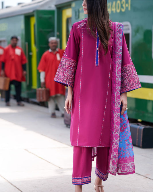Safarnama Roisin Bloom