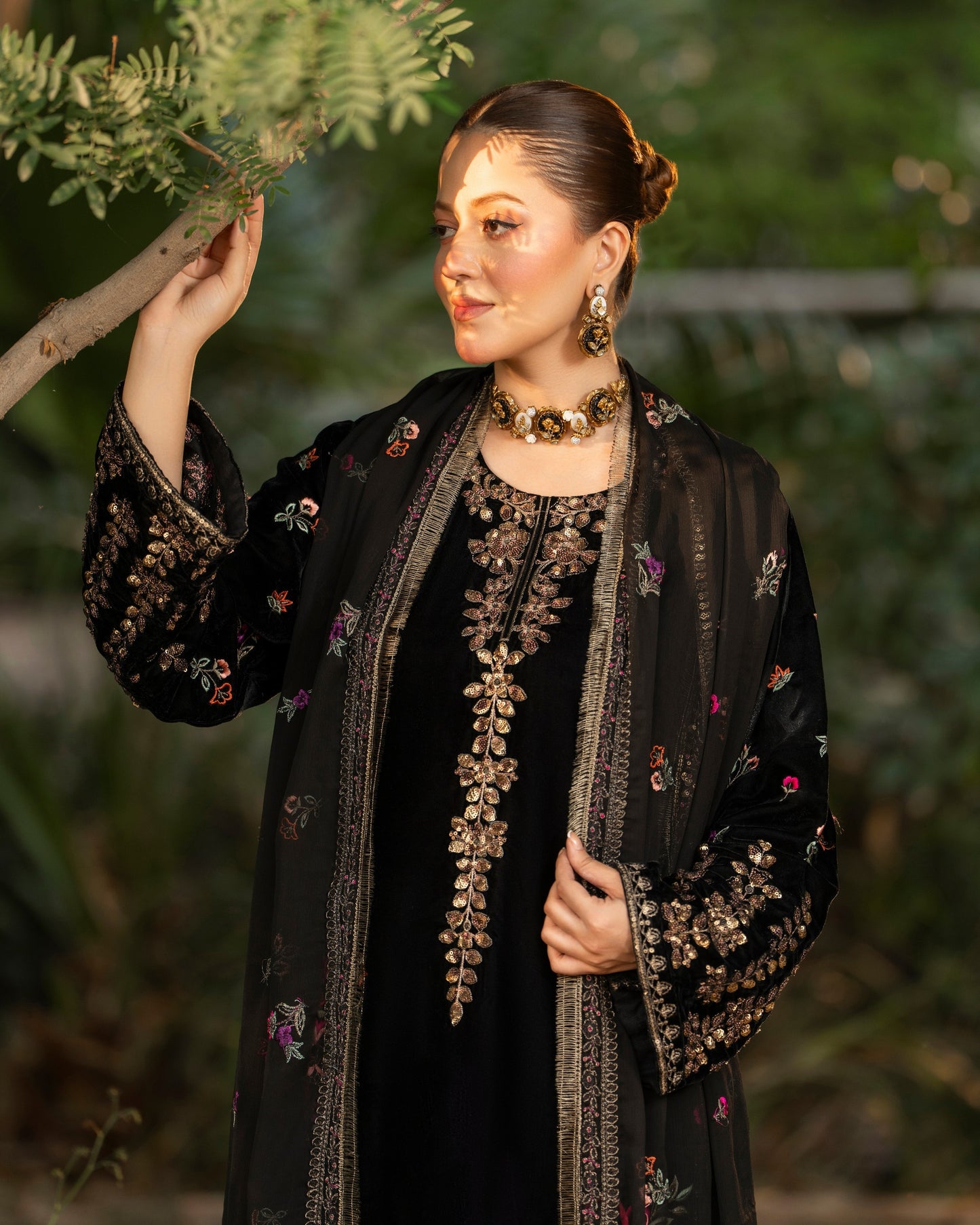 Karma Sehar Velvet 490 Pitch Black