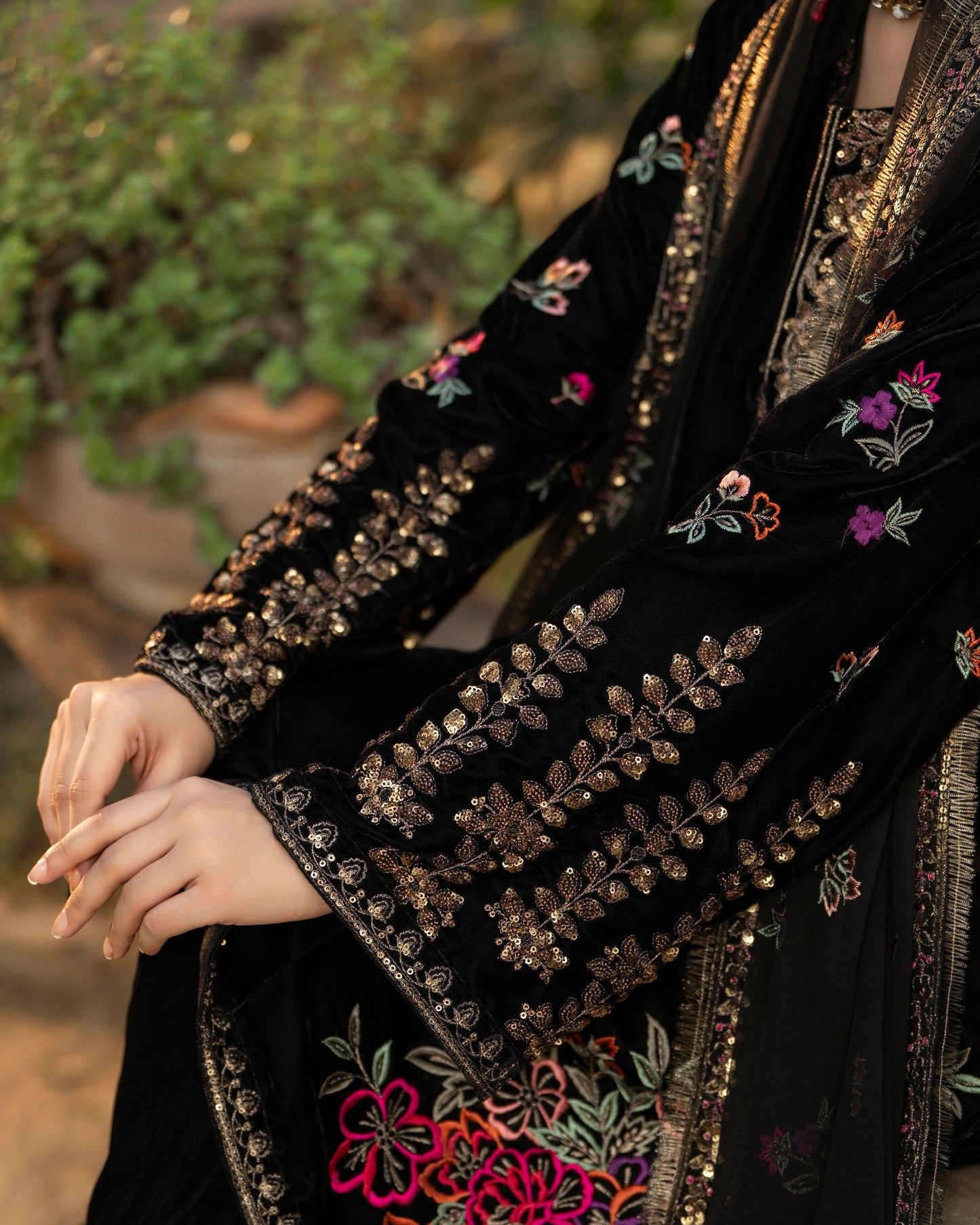 Karma Sehar Velvet 490 Pitch Black