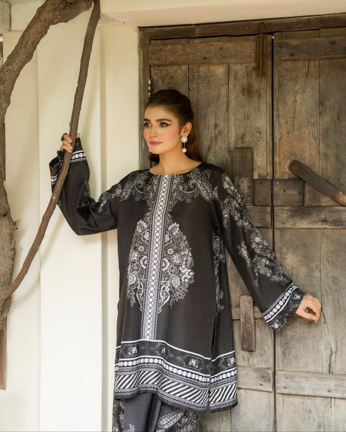 Karma Selene 1516 Shadow Black