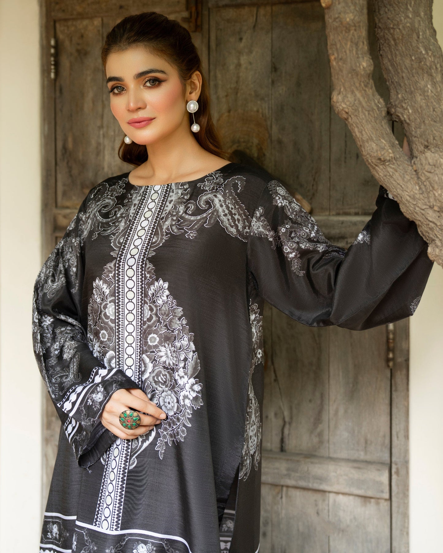 Karma Selene 1516 Shadow Black