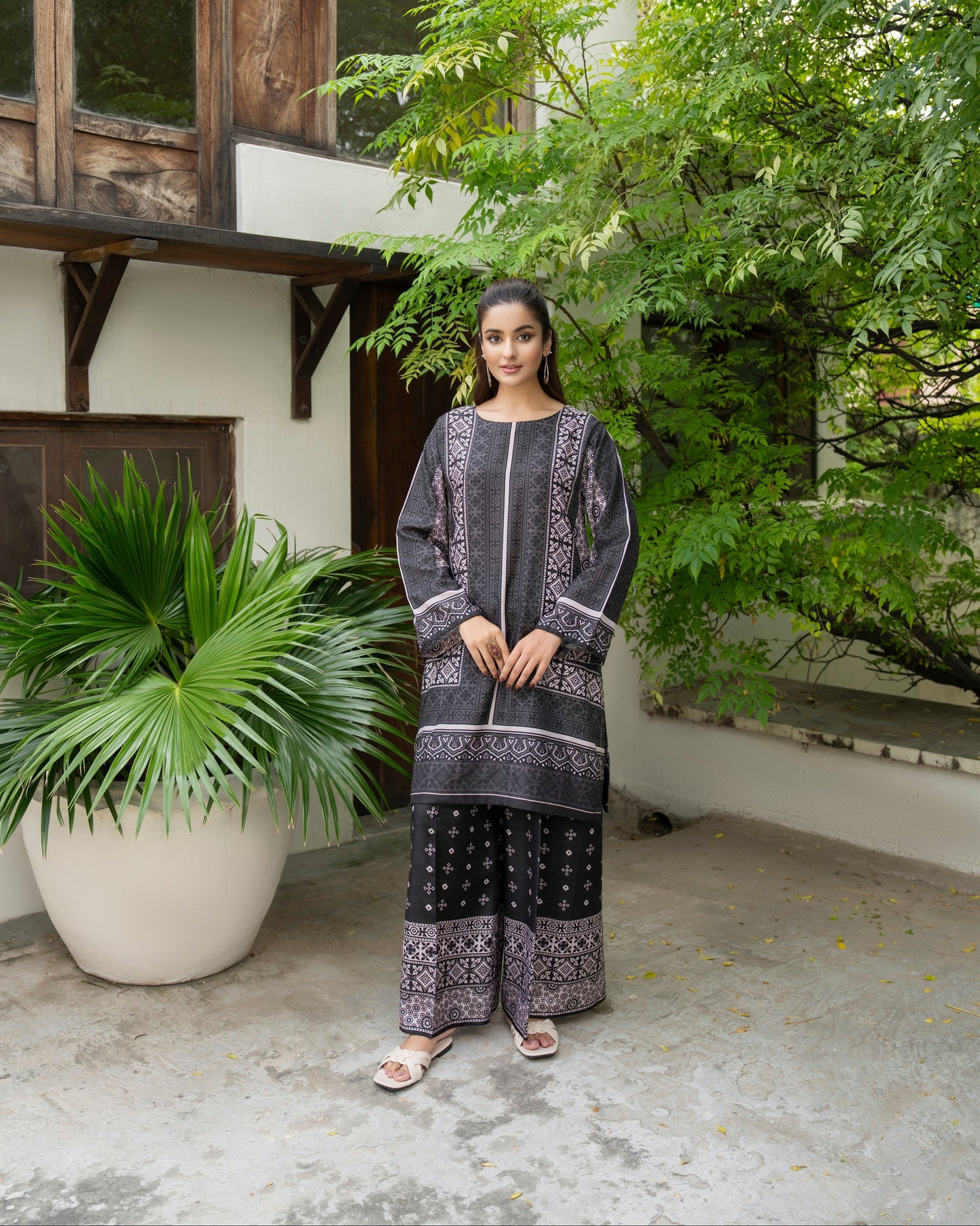 Karma Selene 1519 Charcoal