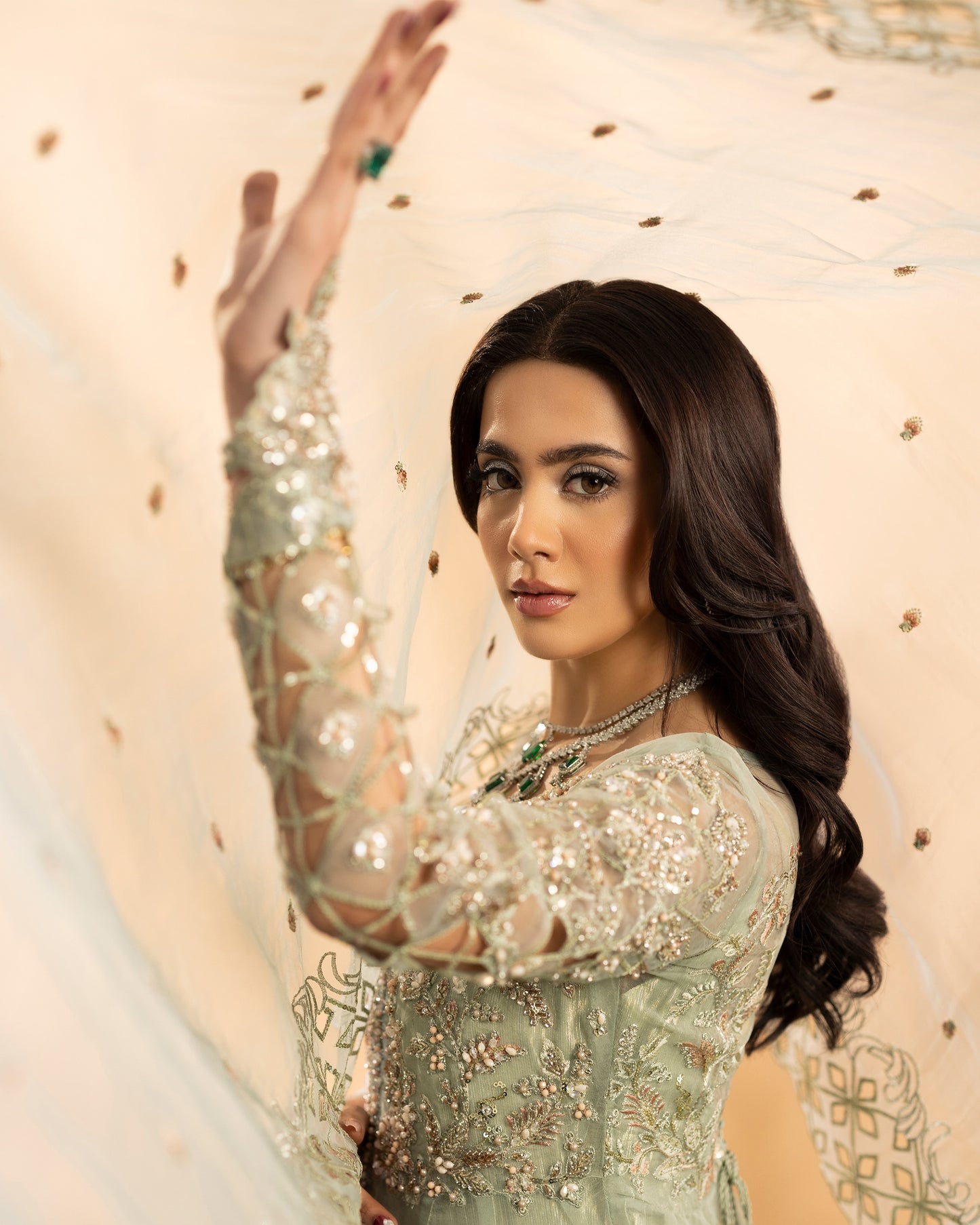 Selina ZQ 2598 Pista