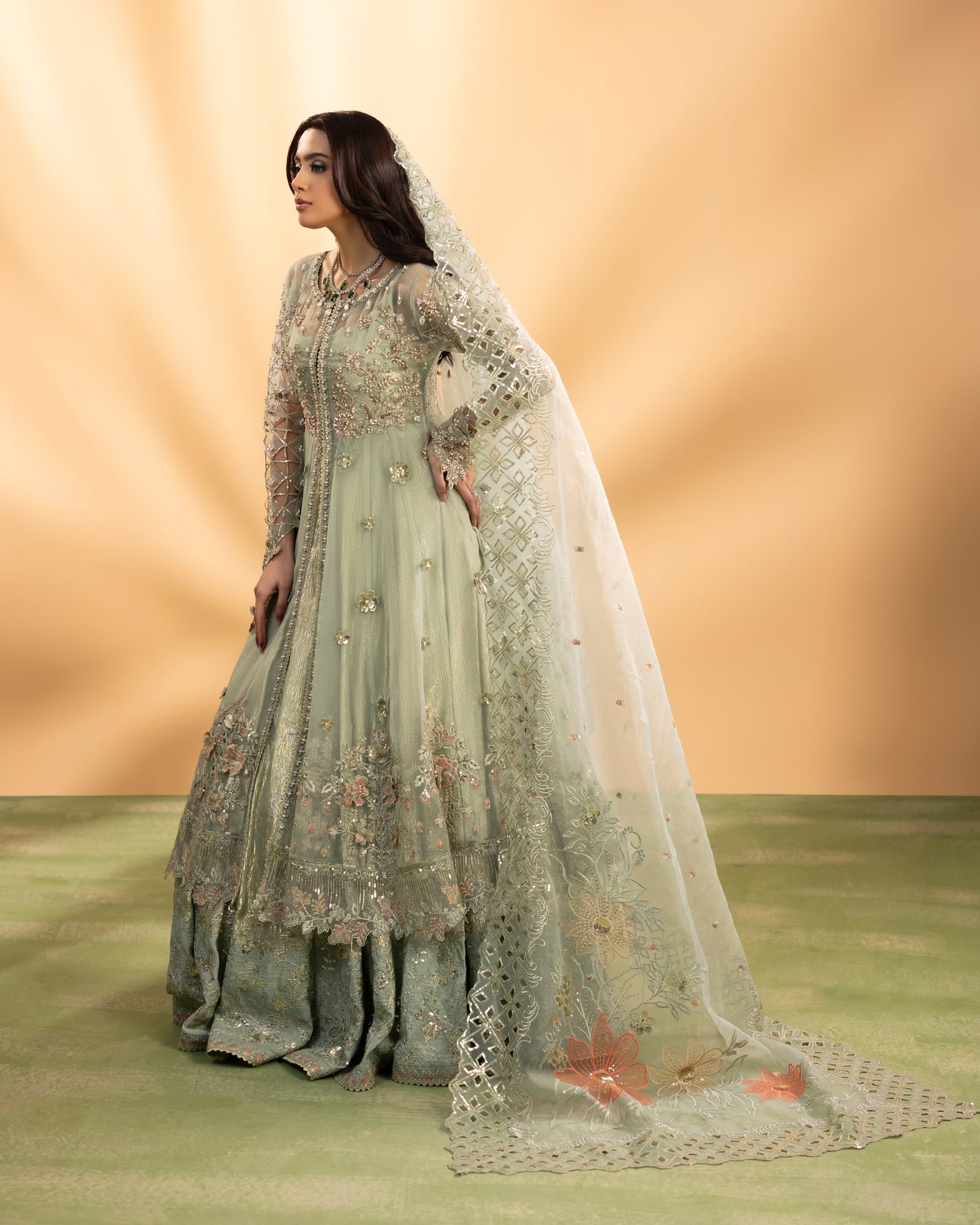 Selina ZQ 2598 Pista