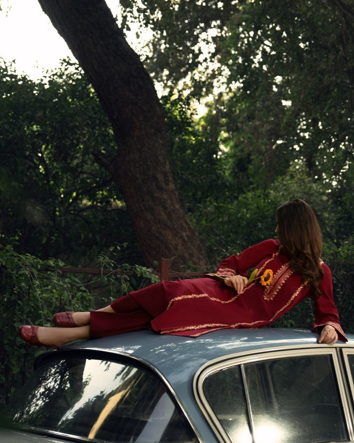 Shadows Khadder Wine Red