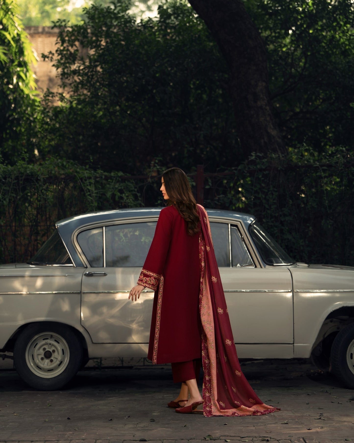 Shadows Khadder Wine Red