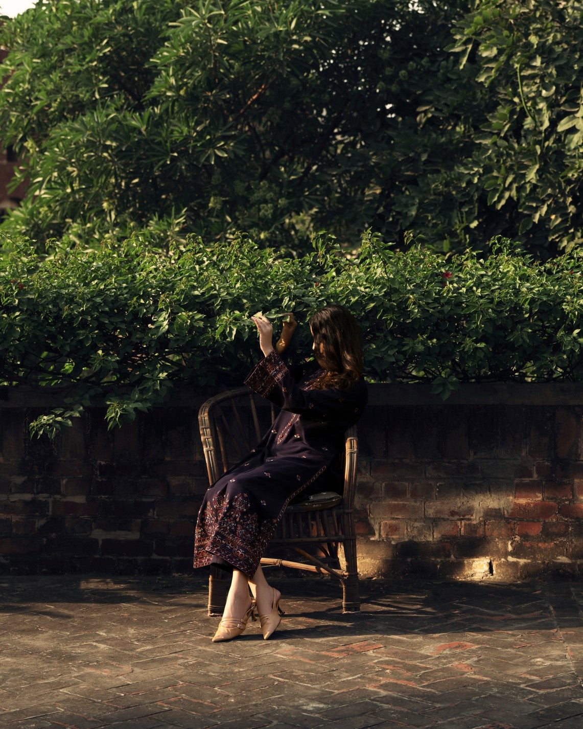 Shadows Khadder Navy Blue