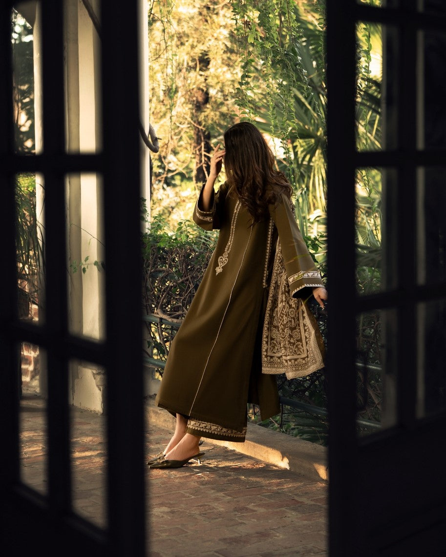 Shadows Khadder Mehndi