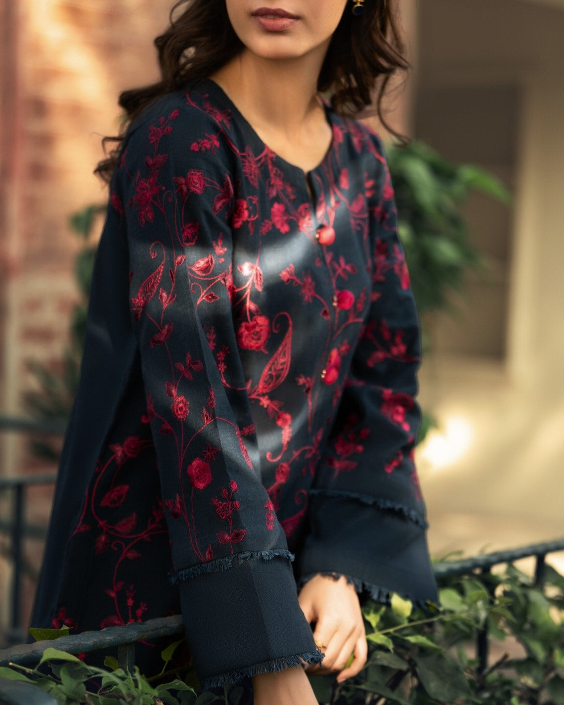 Shadows Khadder Zinc