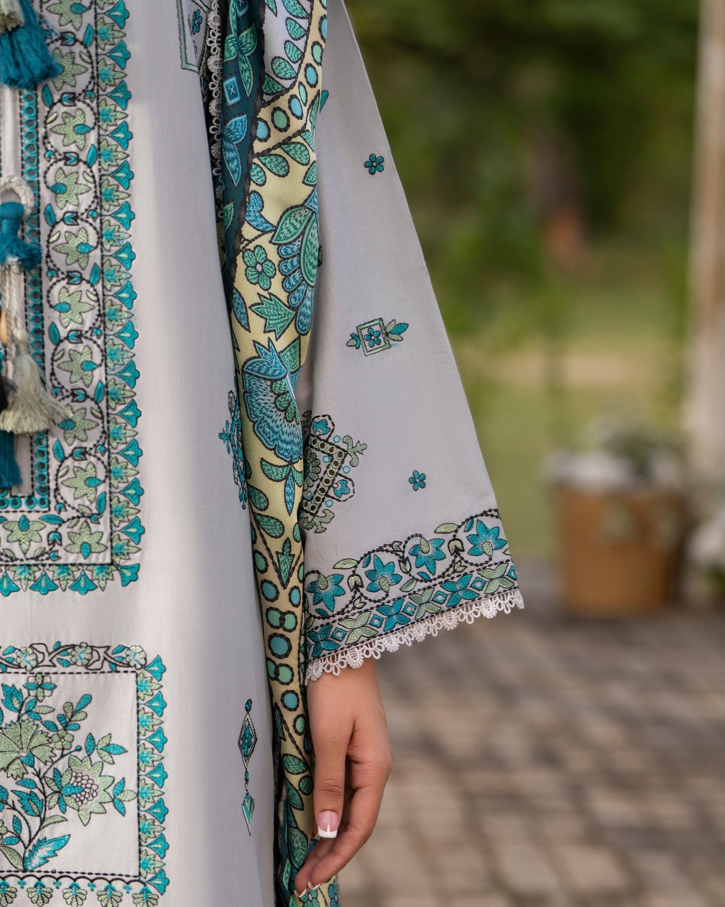 Karma Sunehri 1576 Mist Grey