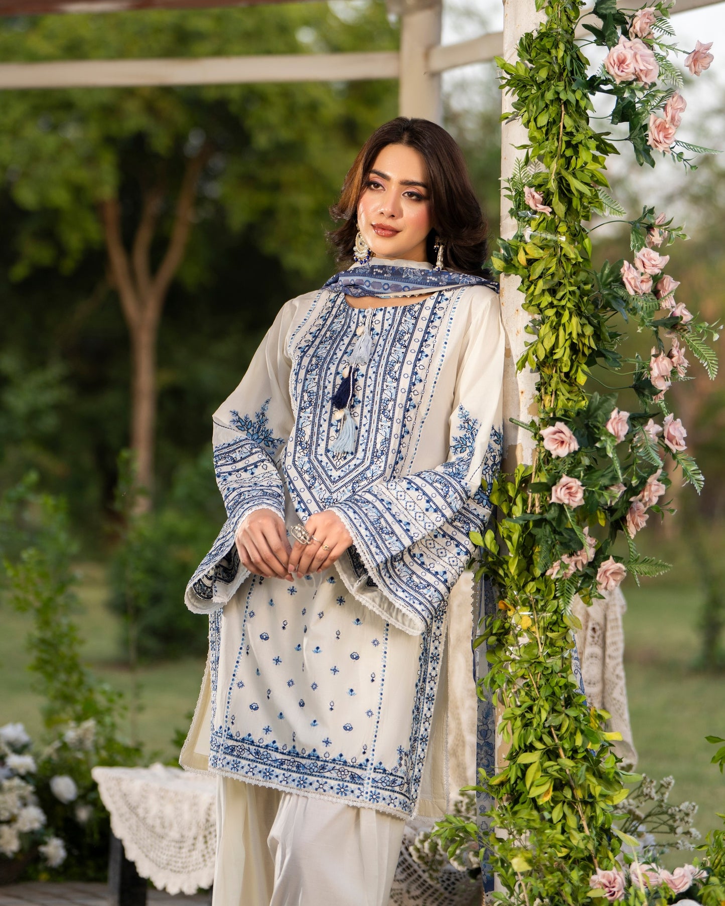 Karma Sunehri 1579 Off White