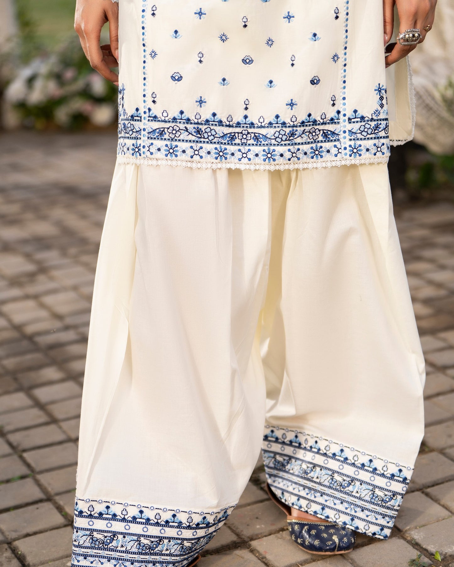 Karma Sunehri 1579 Off White