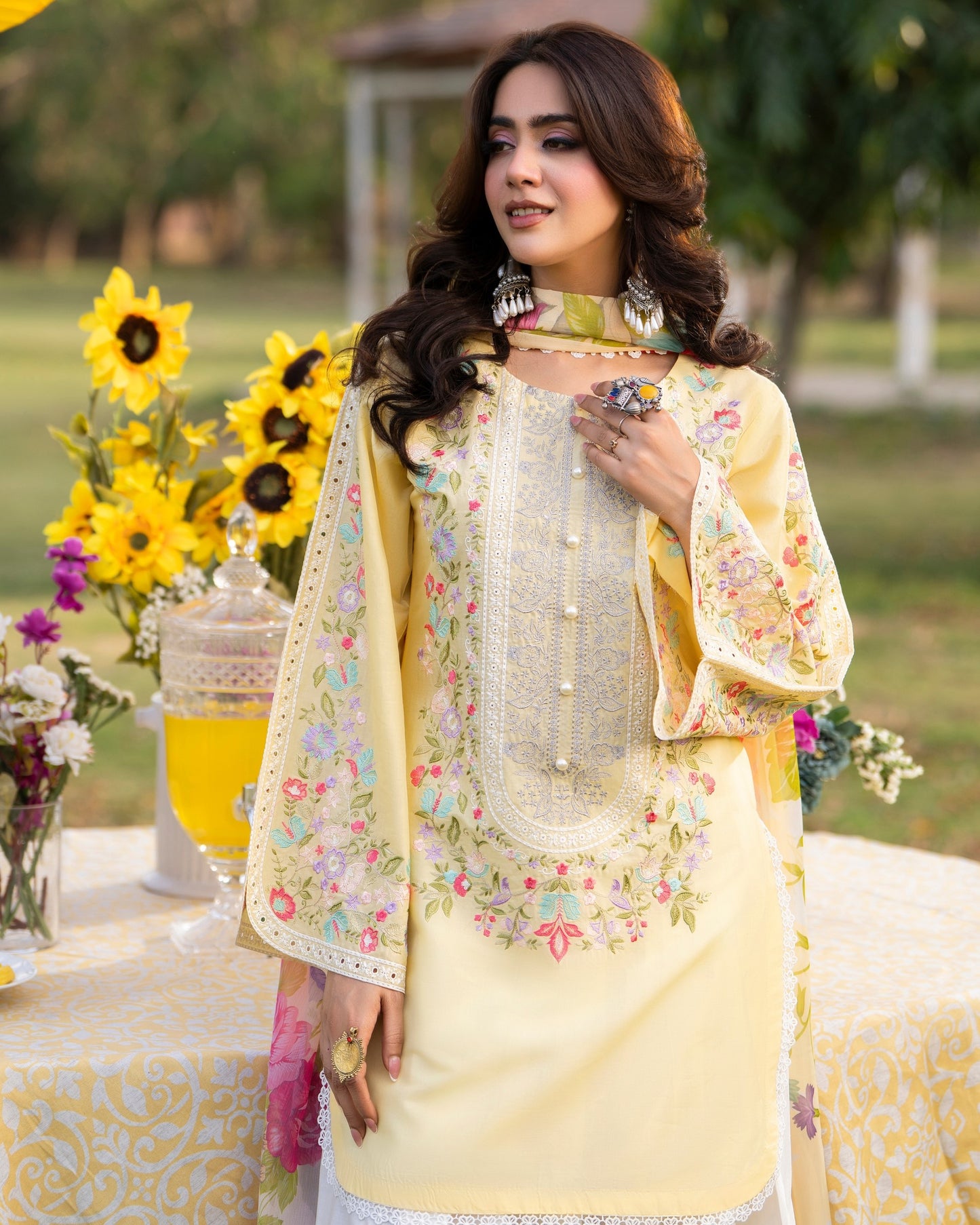 Karma Sunehri 1575 Vanilla Cream