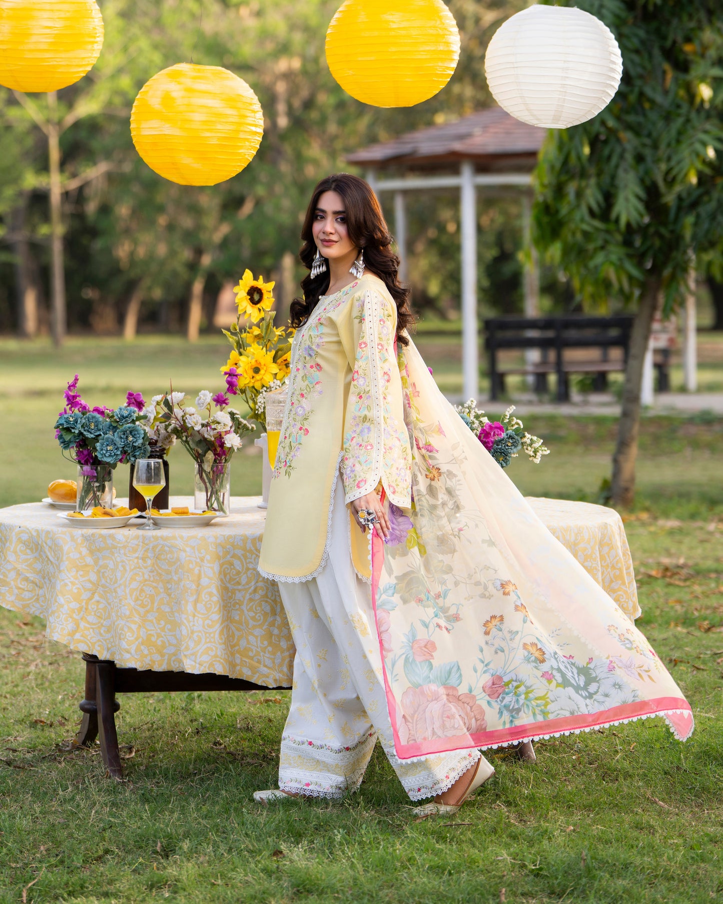 Karma Sunehri 1575 Vanilla Cream