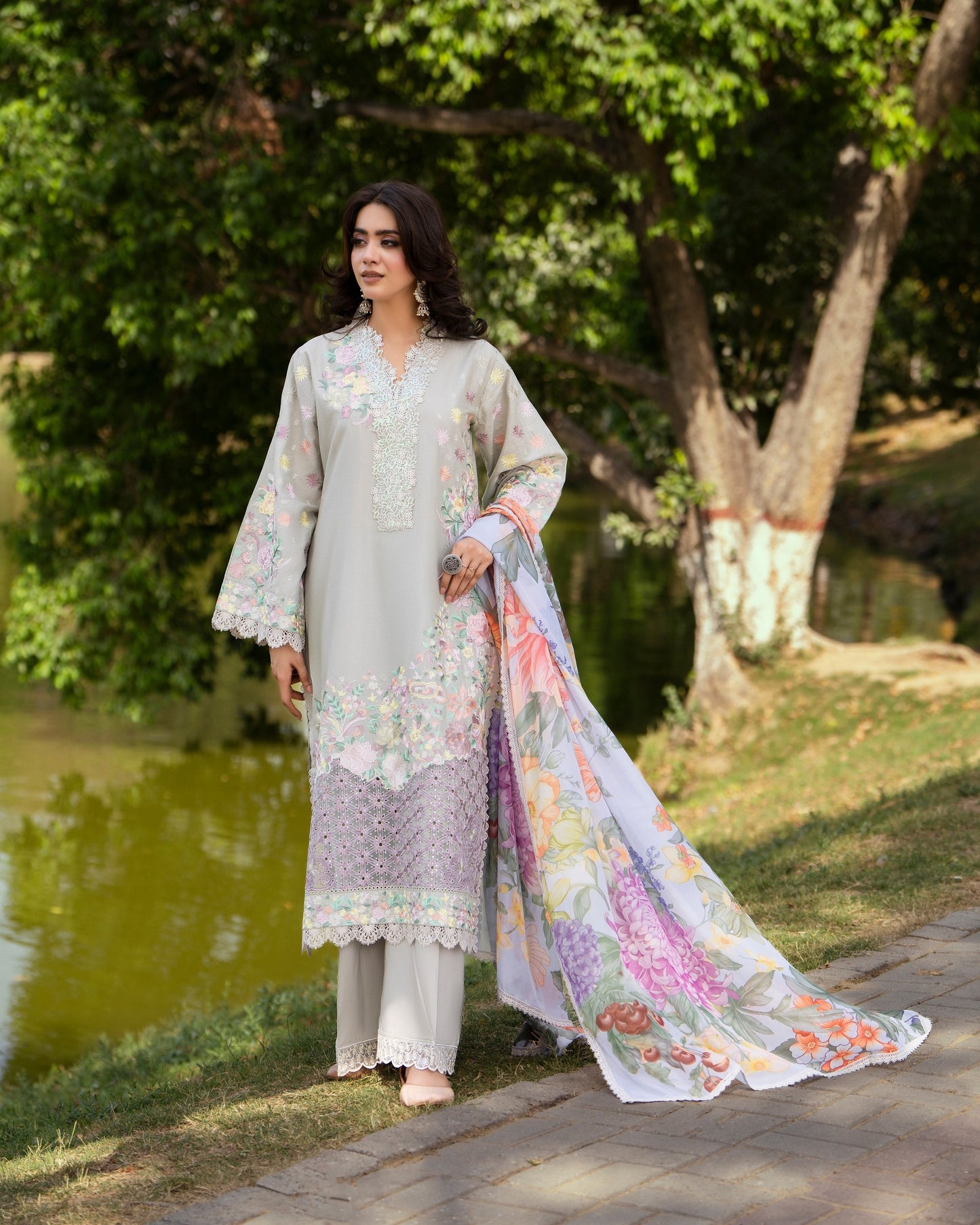 Karma Sunehri 1573 Soft Ivory
