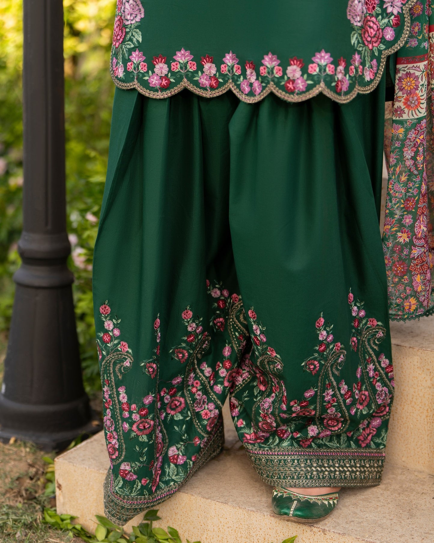 Karma Sunehri 1578 Bottle Green