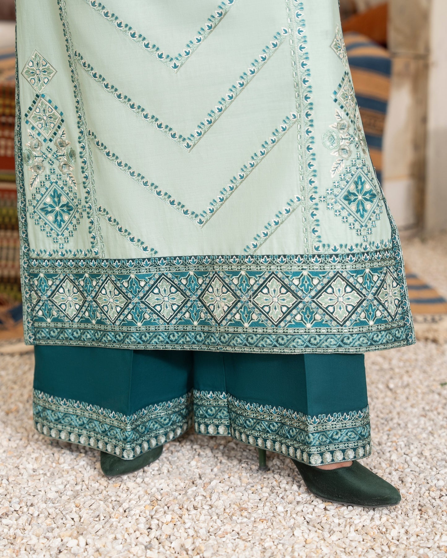 Karma Tabeer 1568 Arctic Teal