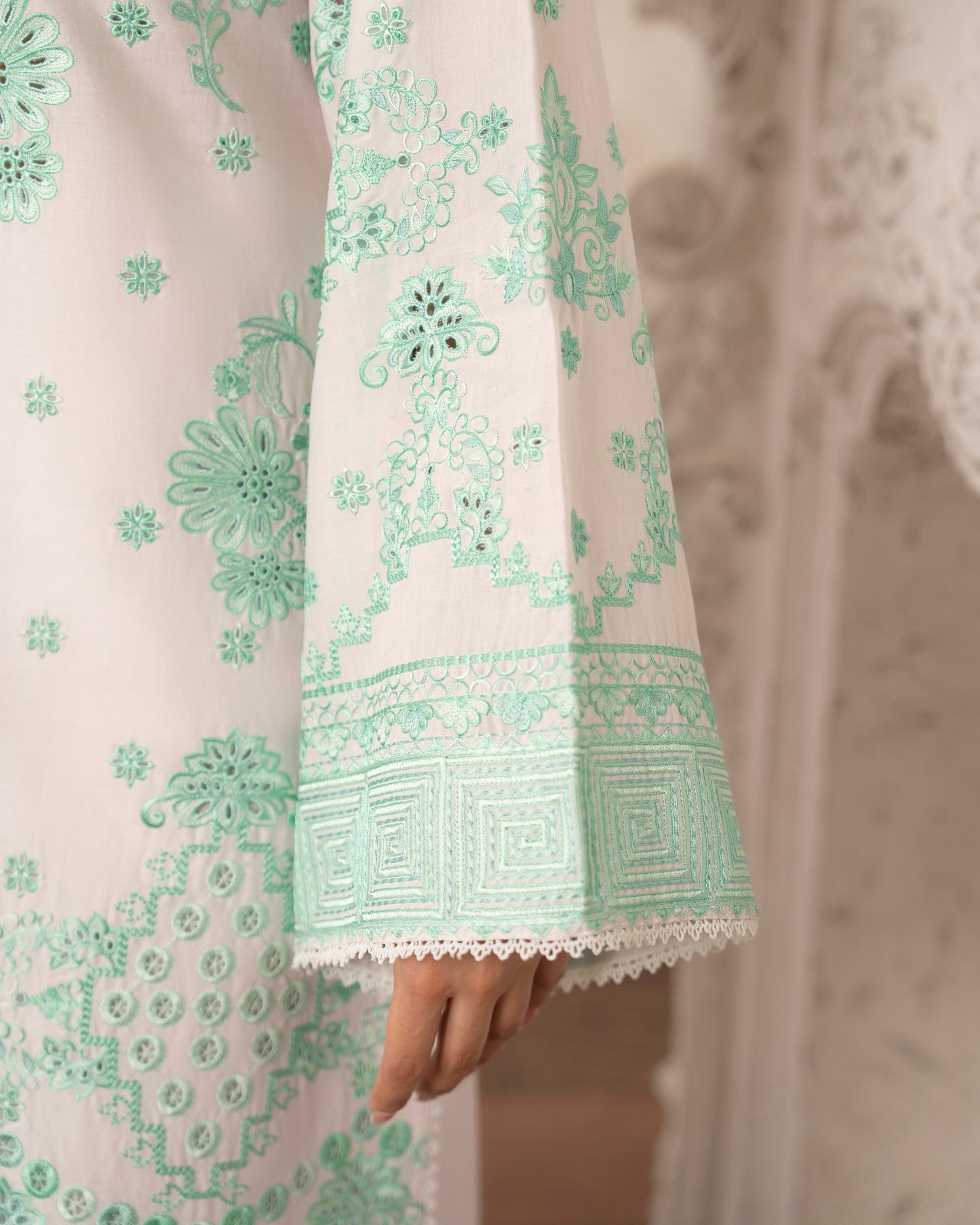 Karma Tabeer 1571 Mint