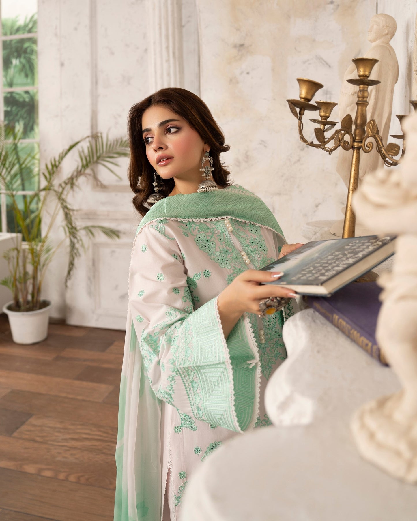 Karma Tabeer 1571 Mint