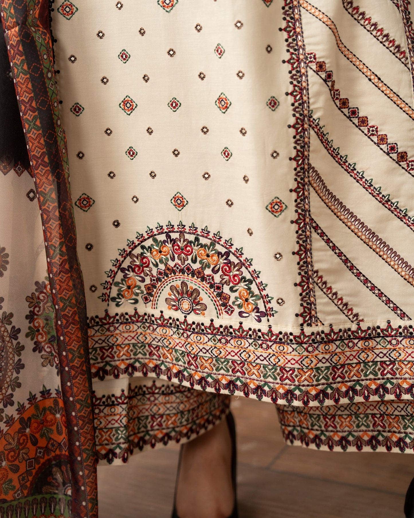 Karma Tabeer 1570 Pearl