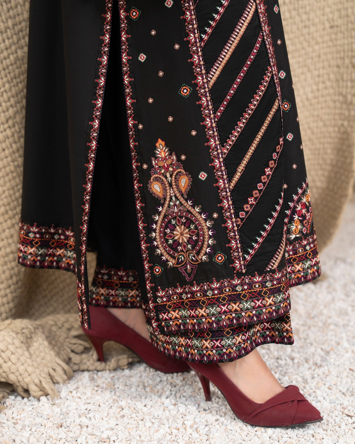 Karma Tabeer 1570 Mosaic