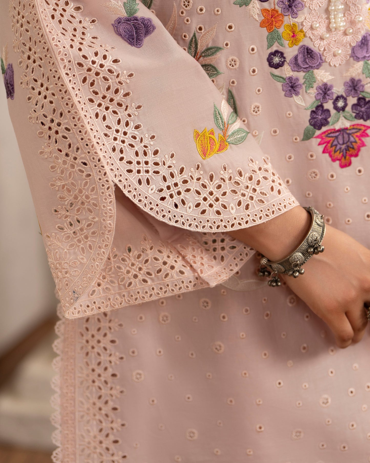 Karma Tabeer 1564 Rosy Aura