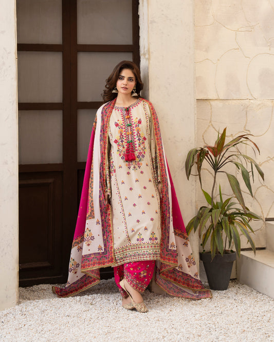 Karma Tabeer 1565 Sandstone Bloom