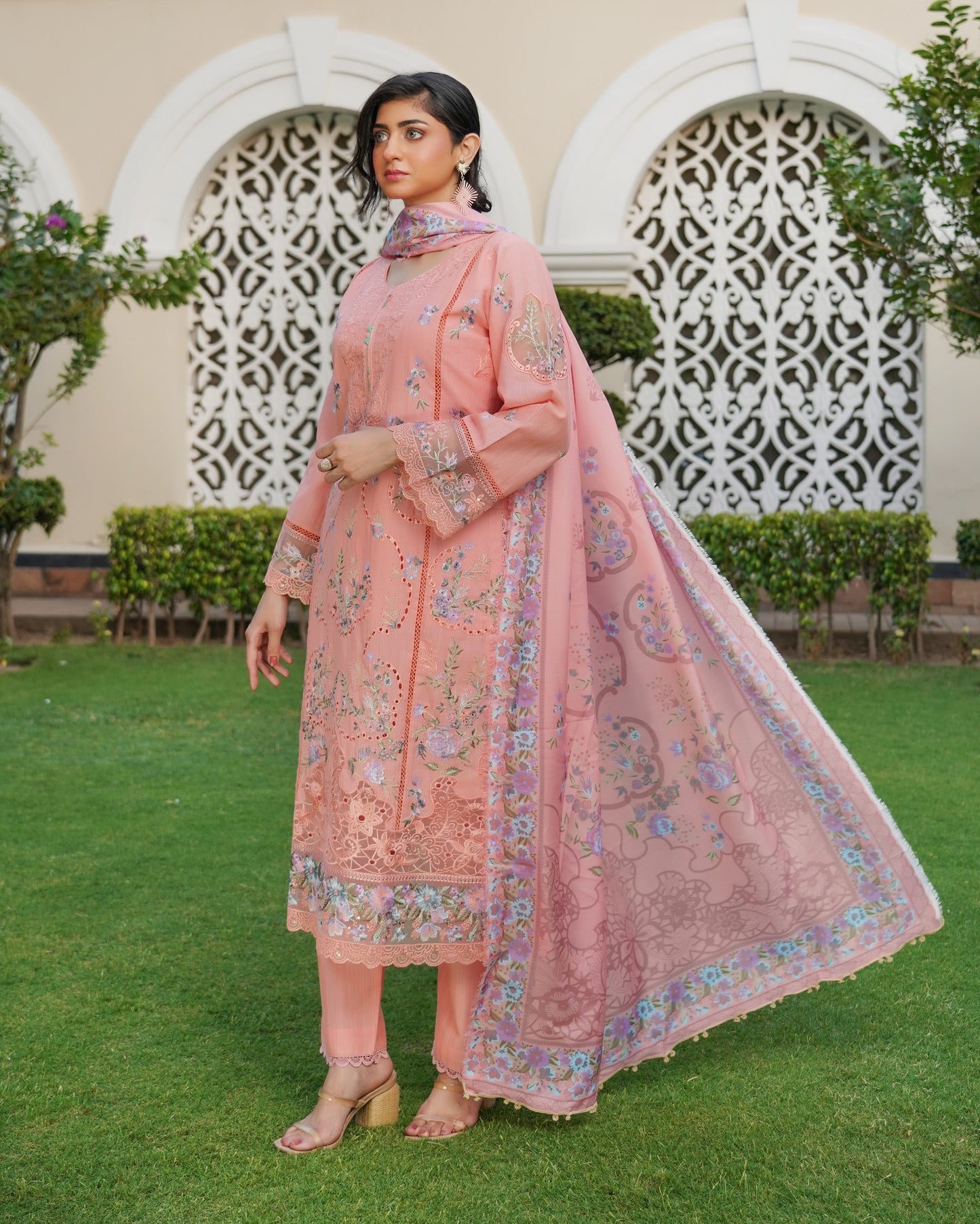 Munira Mashq Dhanak 04 Peach