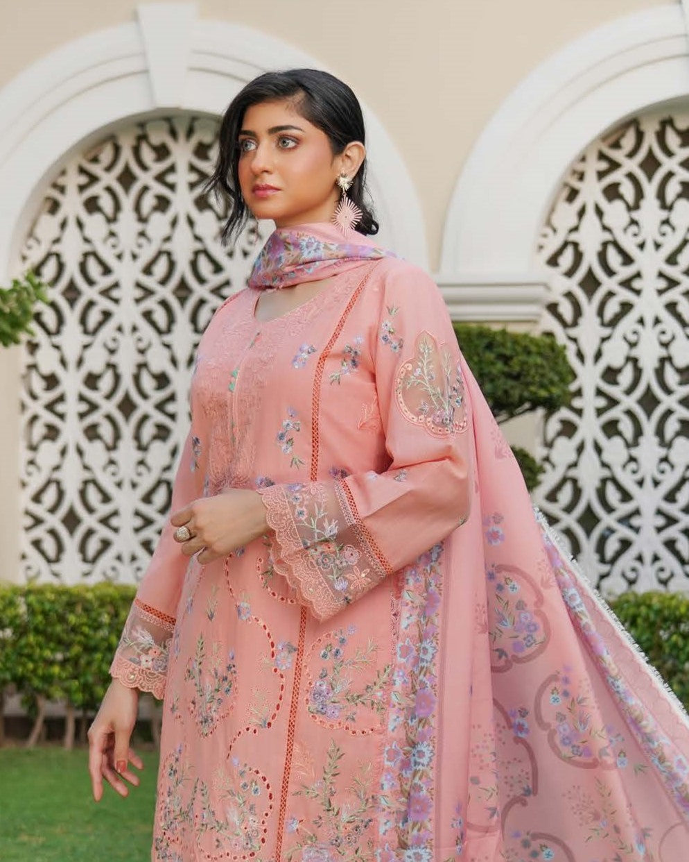 Munira Mashq Dhanak 04 Peach