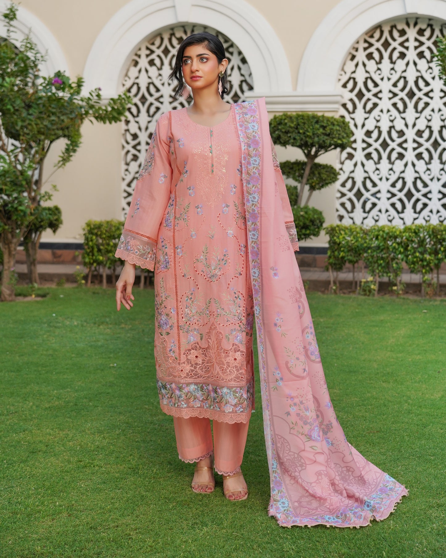 Munira Mashq Dhanak 04 Peach