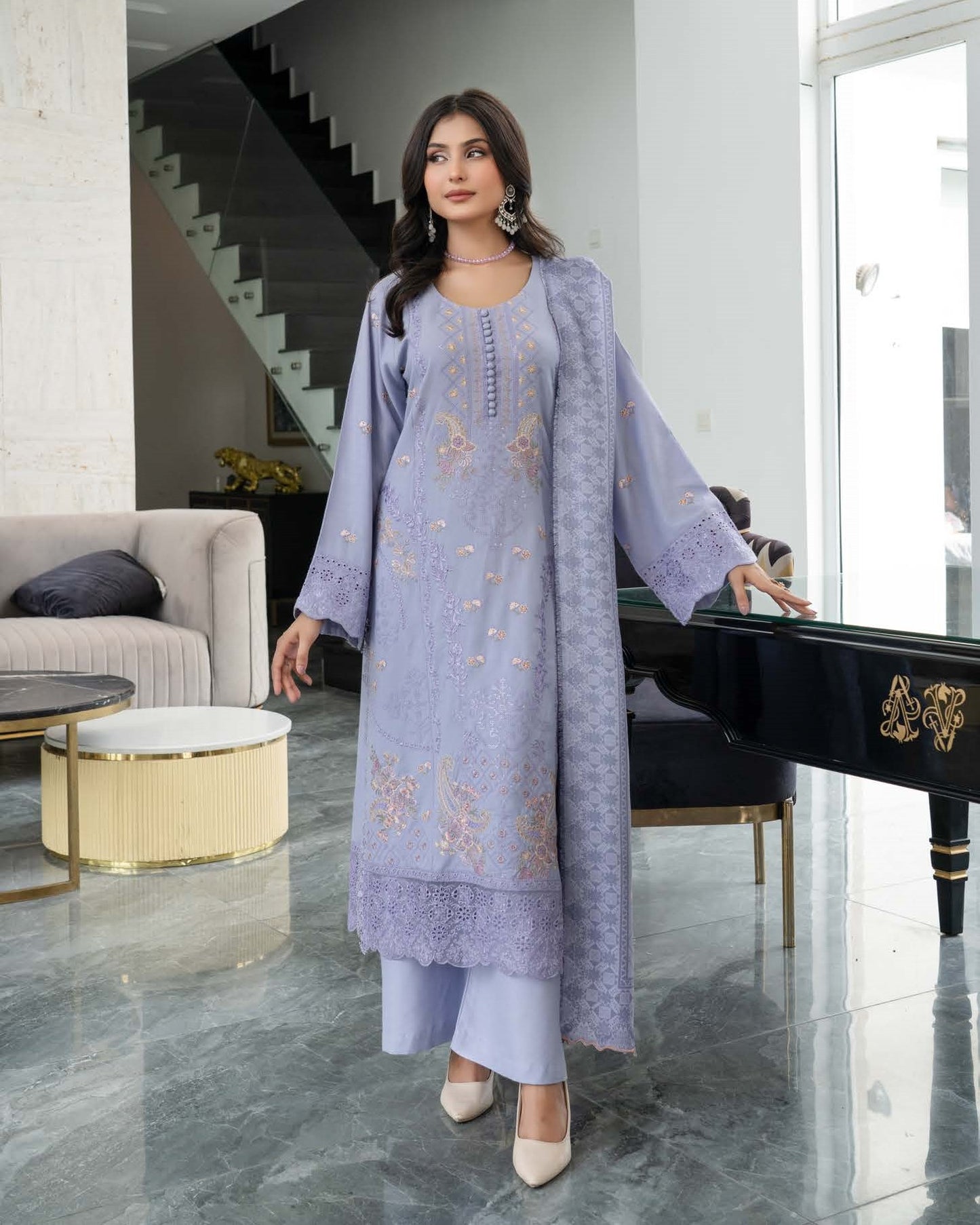 Munira Inayat Dhanak 04 Muted Levender