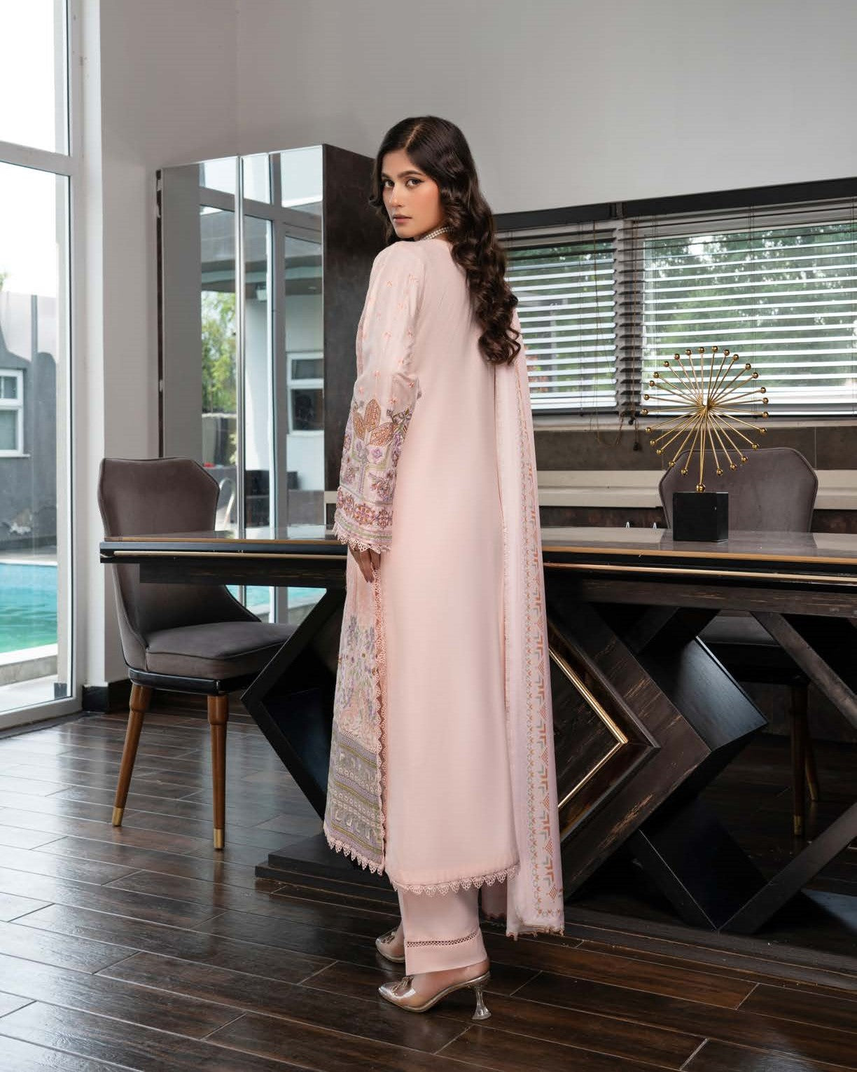Munira Inayat Dhanak 02 Peach