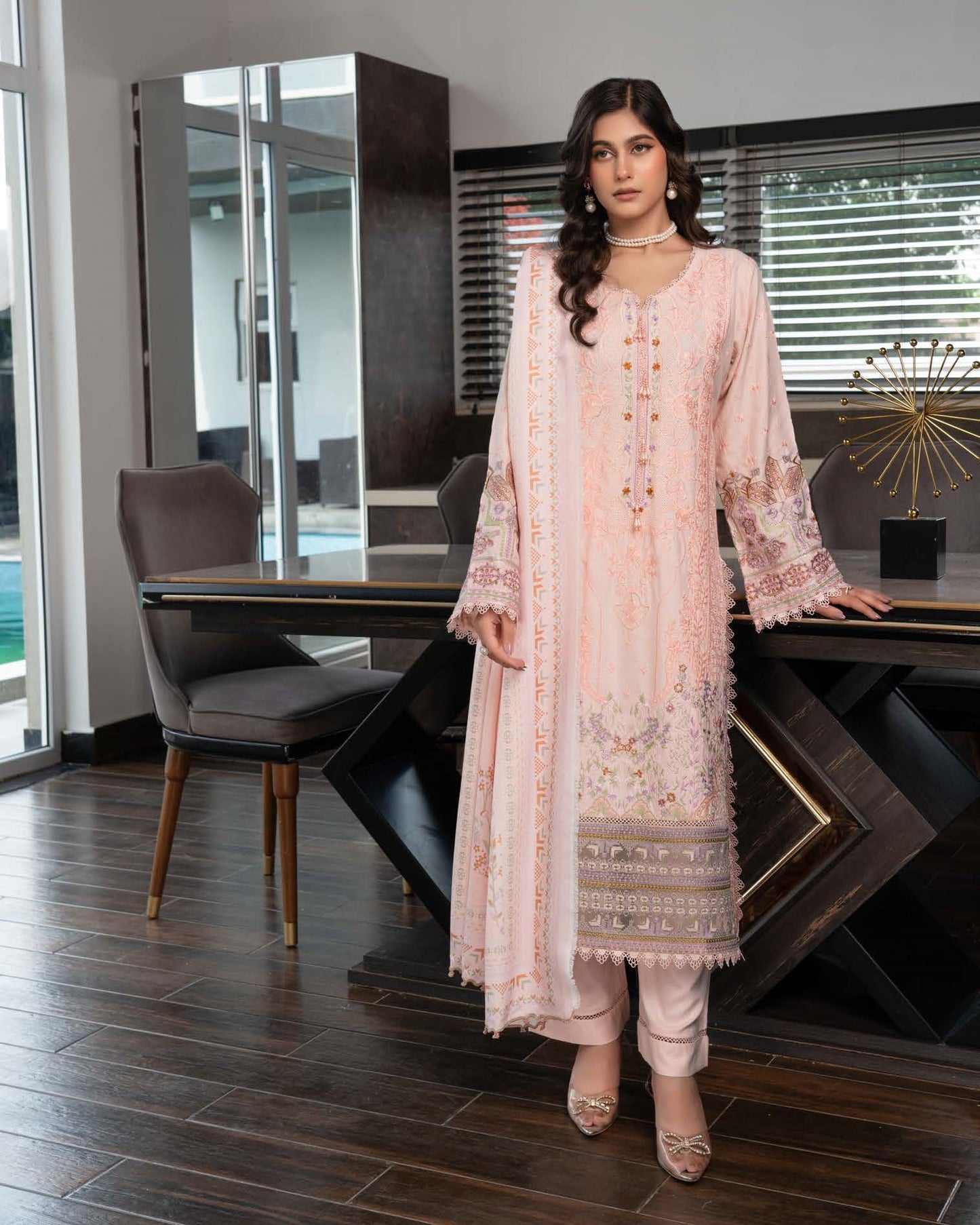 Munira Inayat Dhanak 02 Peach