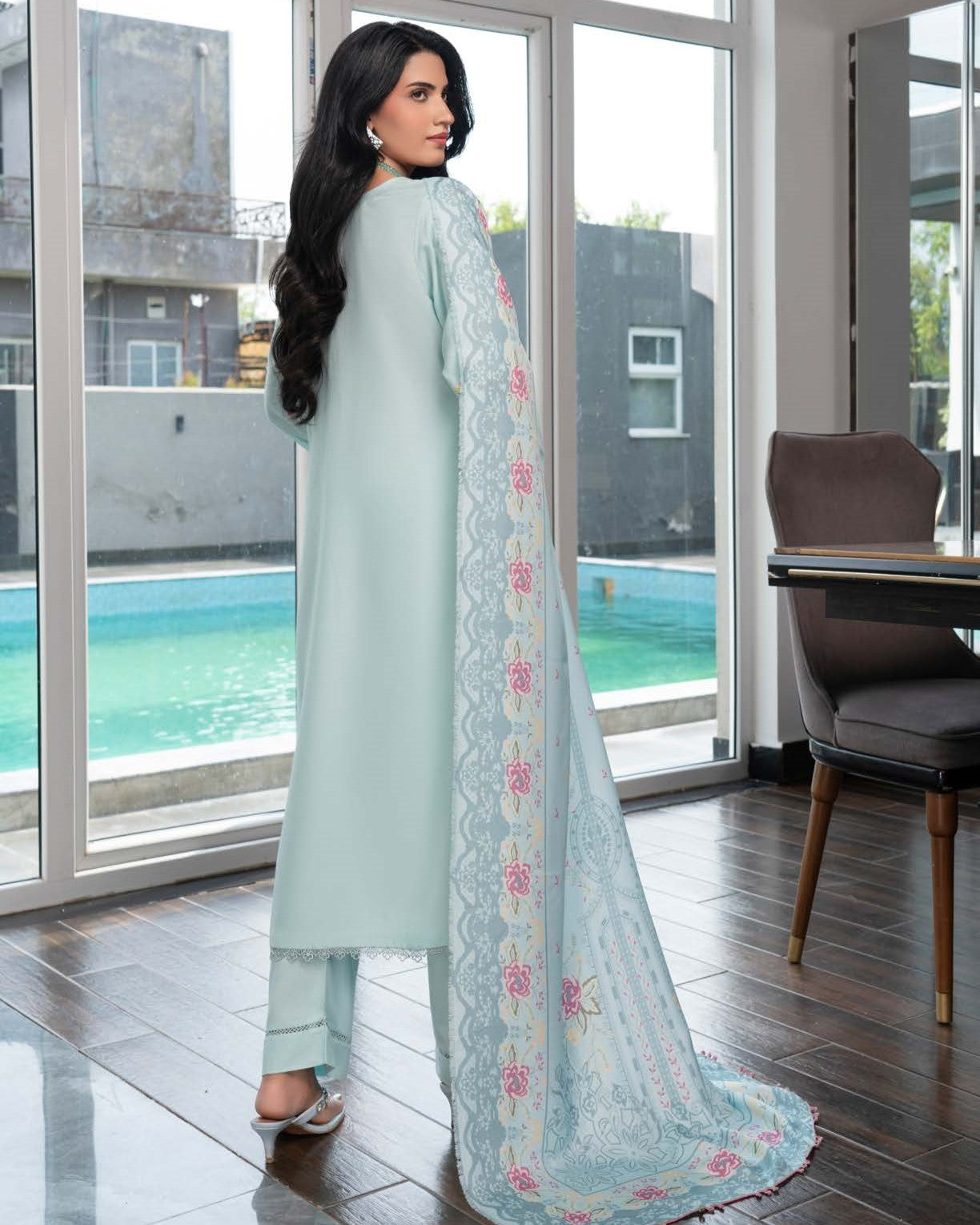 Munira Inayat Dhanak 01 Frozi