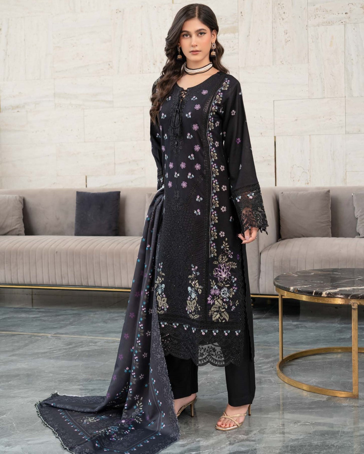 Munira Inayat Dhanak 06 Black