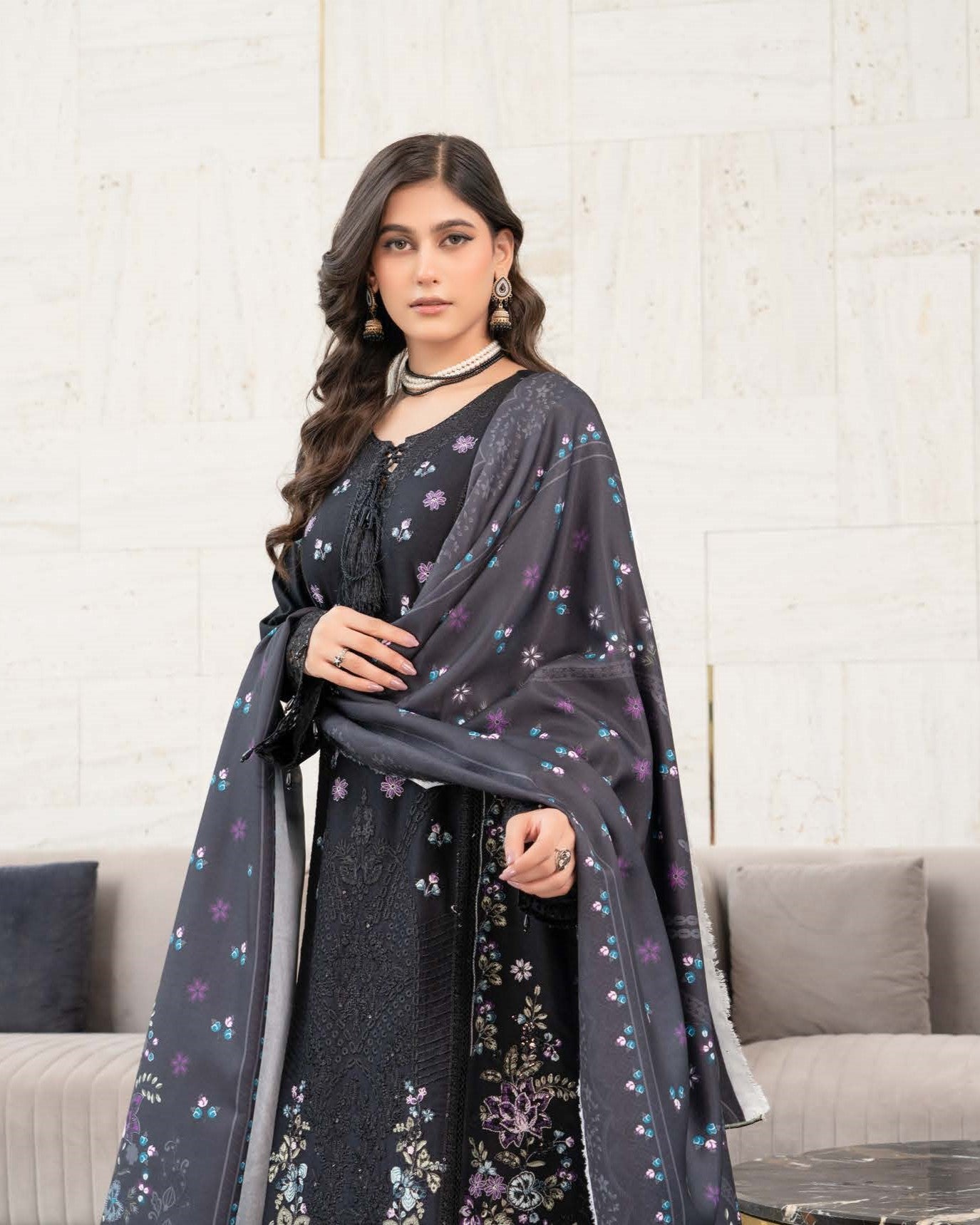 Munira Inayat Dhanak 06 Black