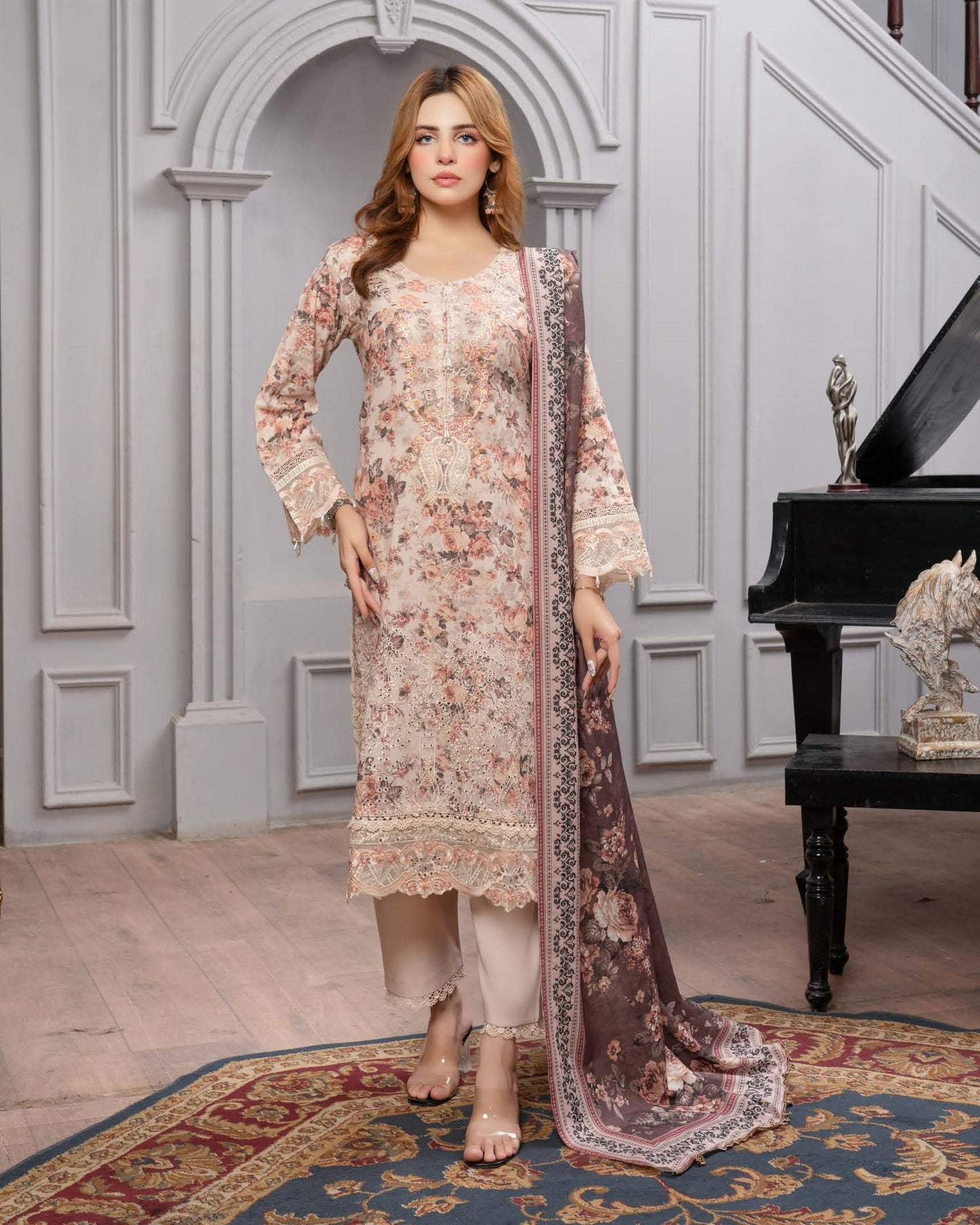 Munira Aura Dhanak 04 Beige