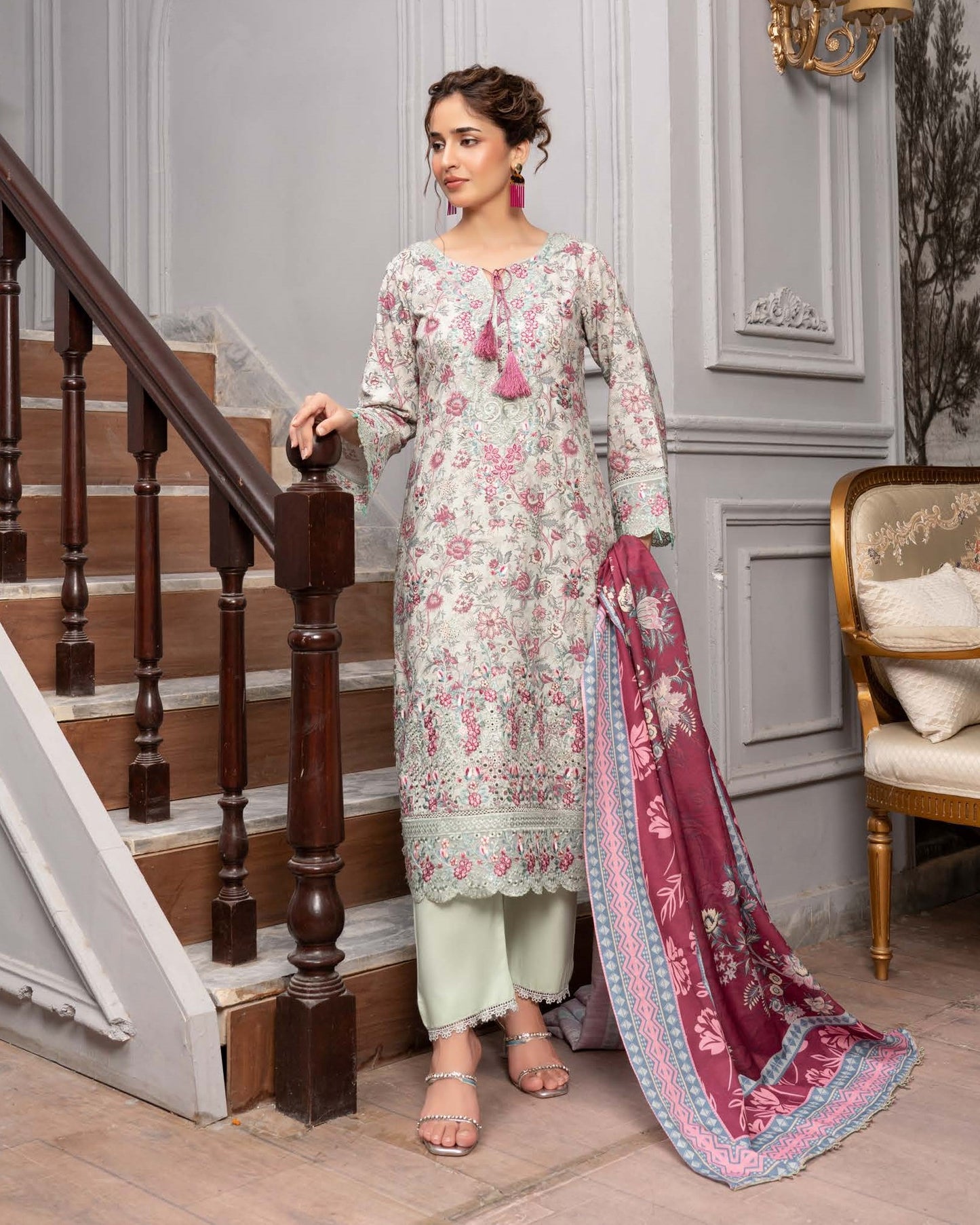 Munira Aura Dhanak 07 Pista