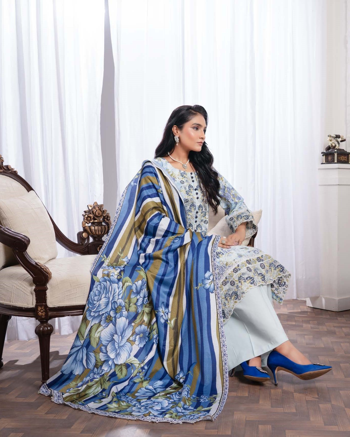 Munira Virasat Dhanak 04 Ice Blue