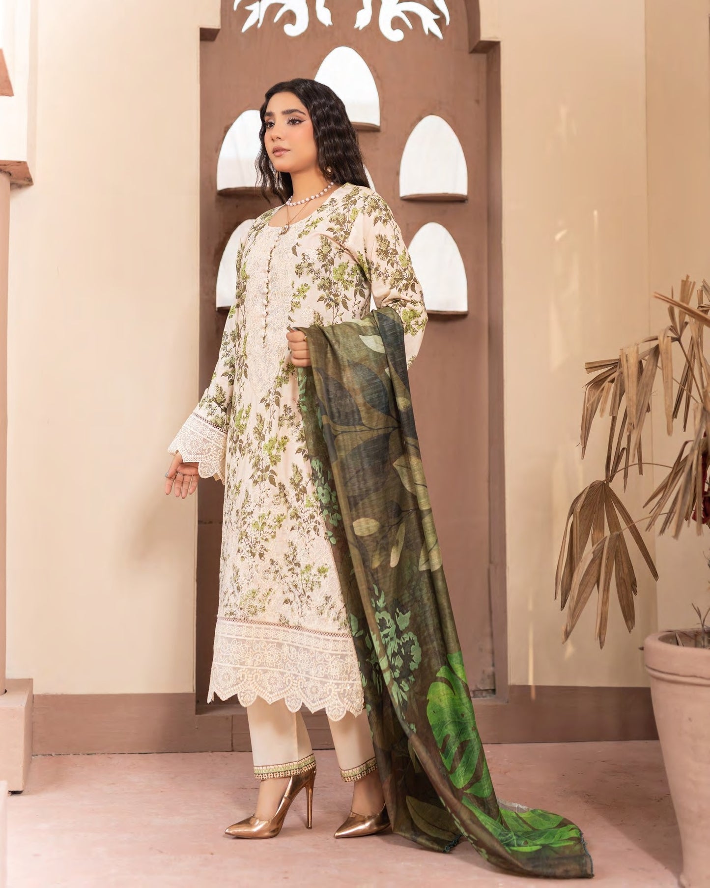 Munira Mehru Lawn MSL 07 Cream