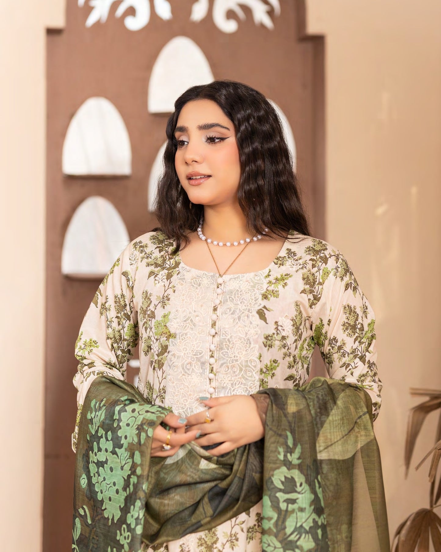 Munira Mehru Lawn MSL 07 Cream