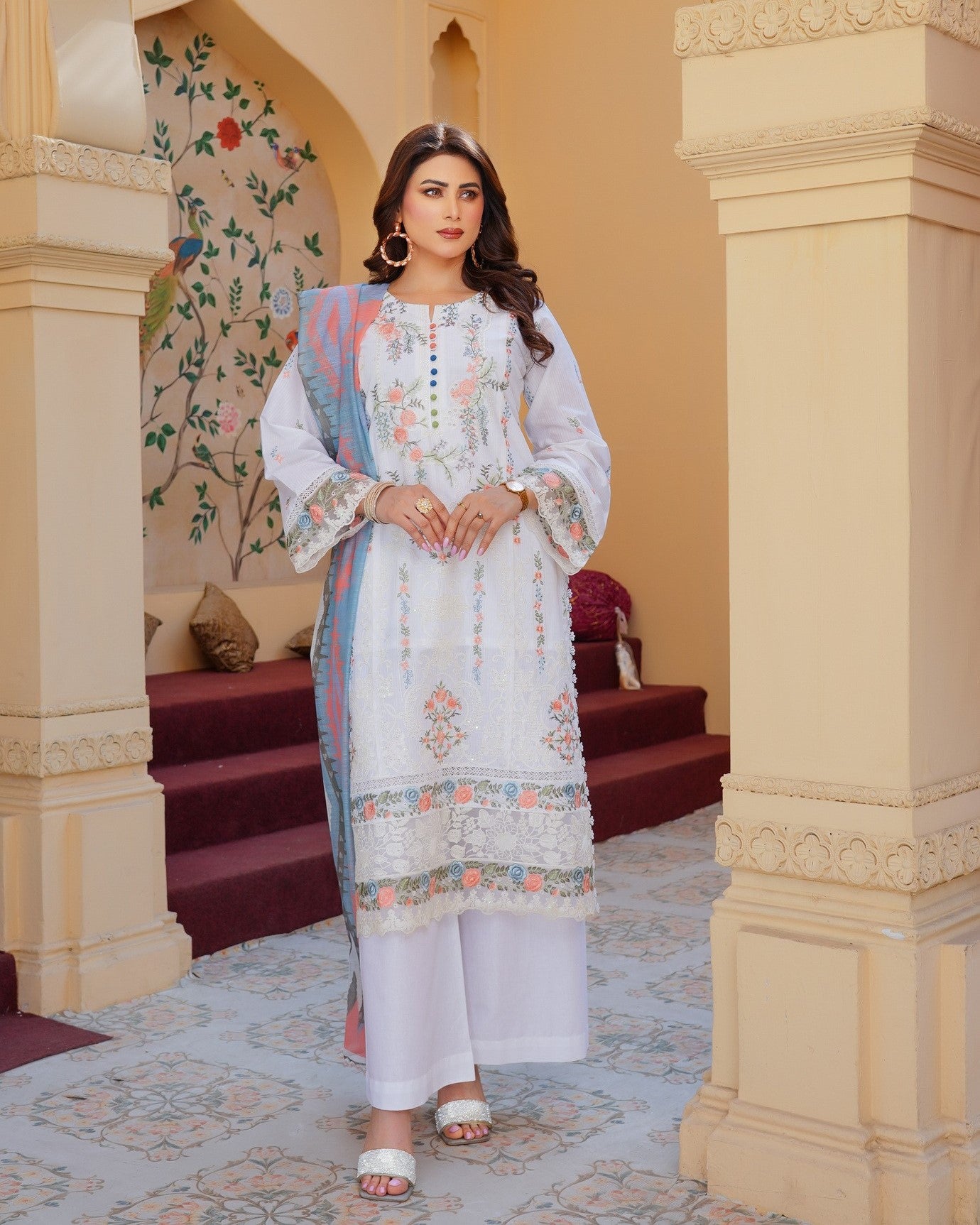 Munira Opulence Thread MSL 01 White