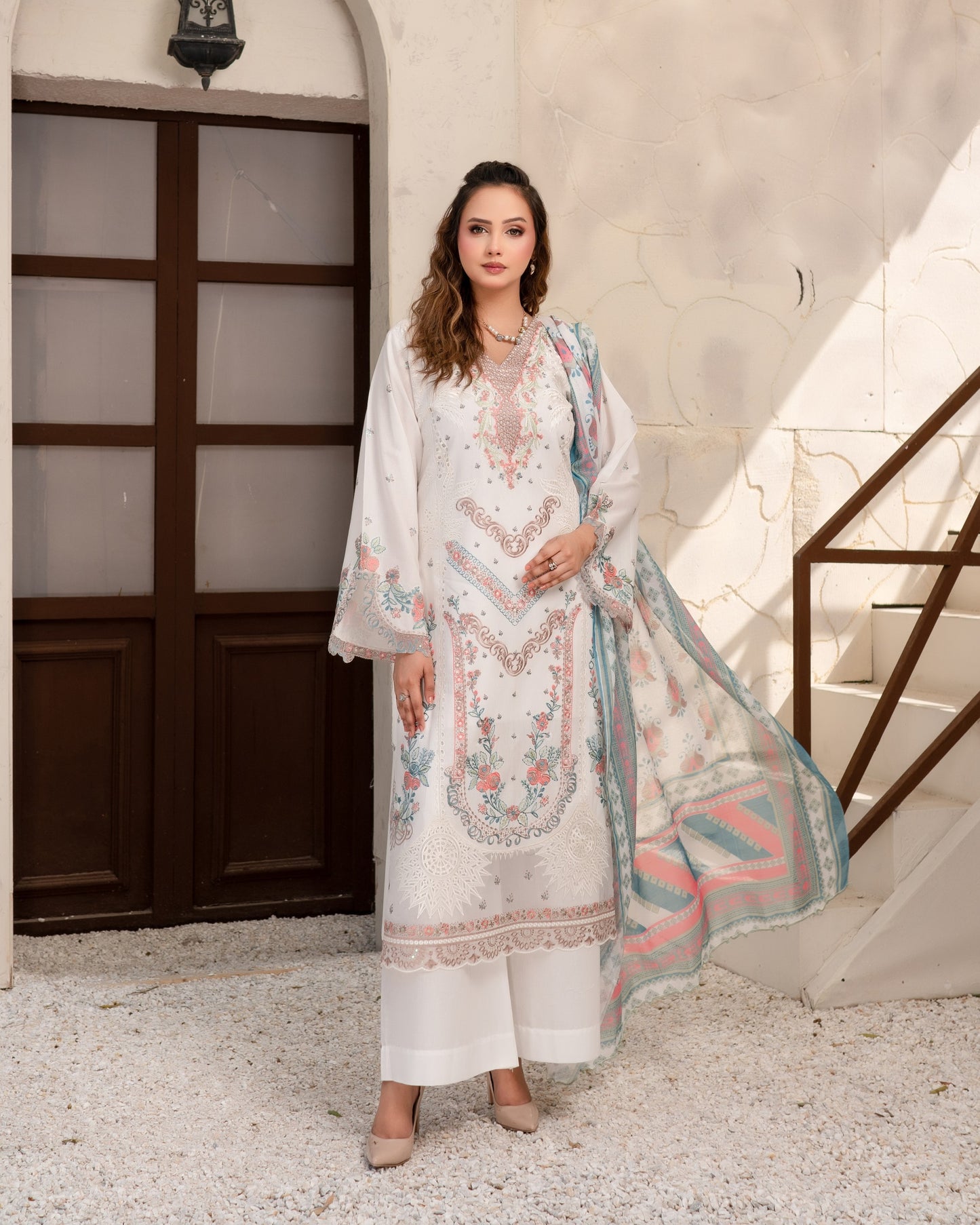 Munira Malaal MSL 04 White