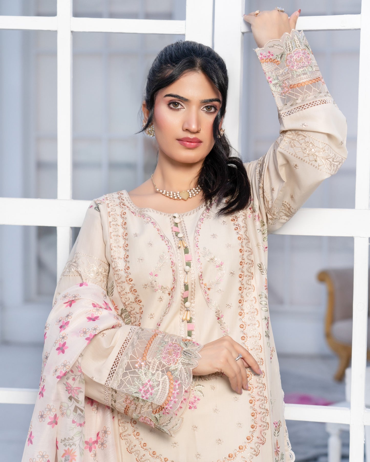Munira Guman Cotton 05 Cream
