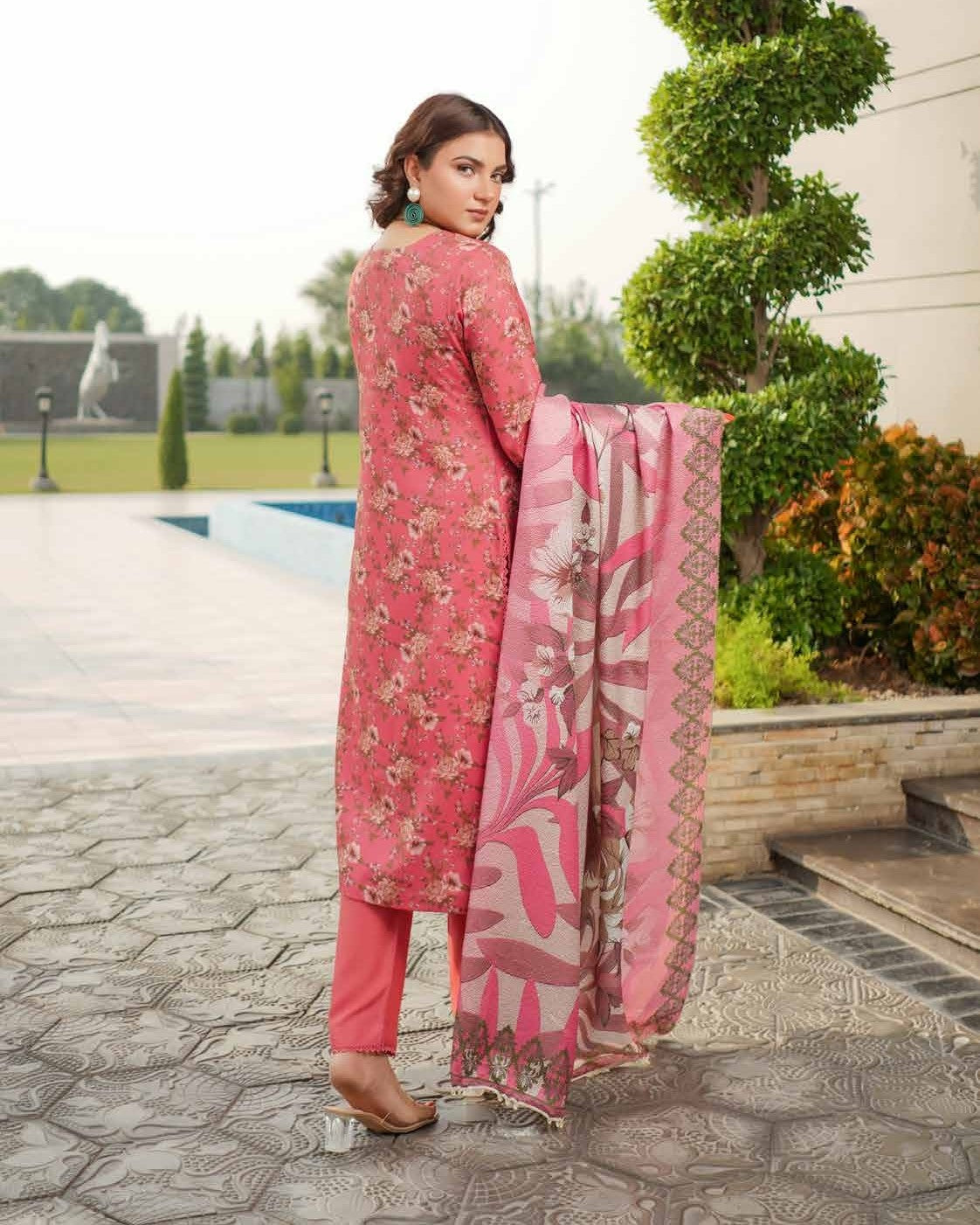 Munira Muam Dhanak 01 Shocking Pink